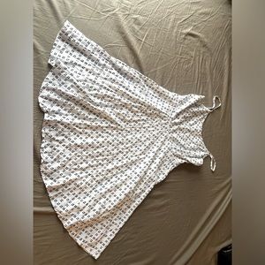 old-navy-diamond-print-dresses